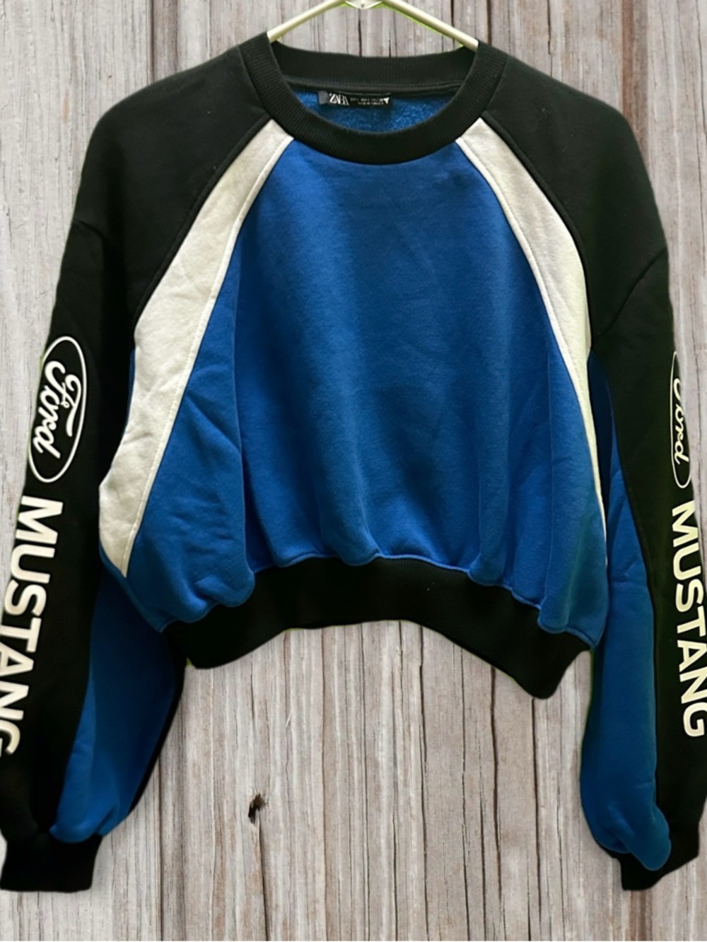 Zara Ford Mustang Cropped Colorblock Sweatshirt L - Picture 2 of 9